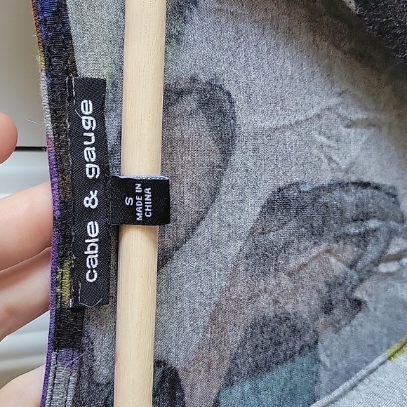 Blouse - Picture 2 of 2